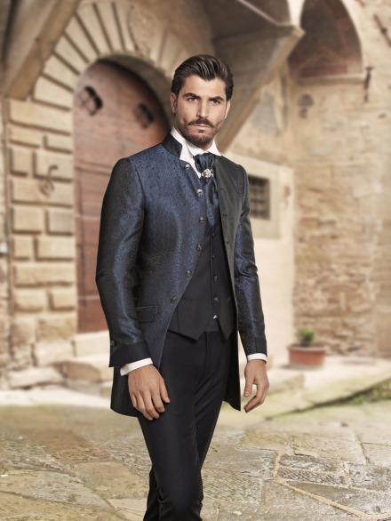 abito-sposo-vestito-cerimonia-uomo-matrimonio-damascato-collo-coreano-firenze-pisa-prato-siena-provincia-toscana-romagnoli-empoli-giuseppe-rocchini-3.jpg